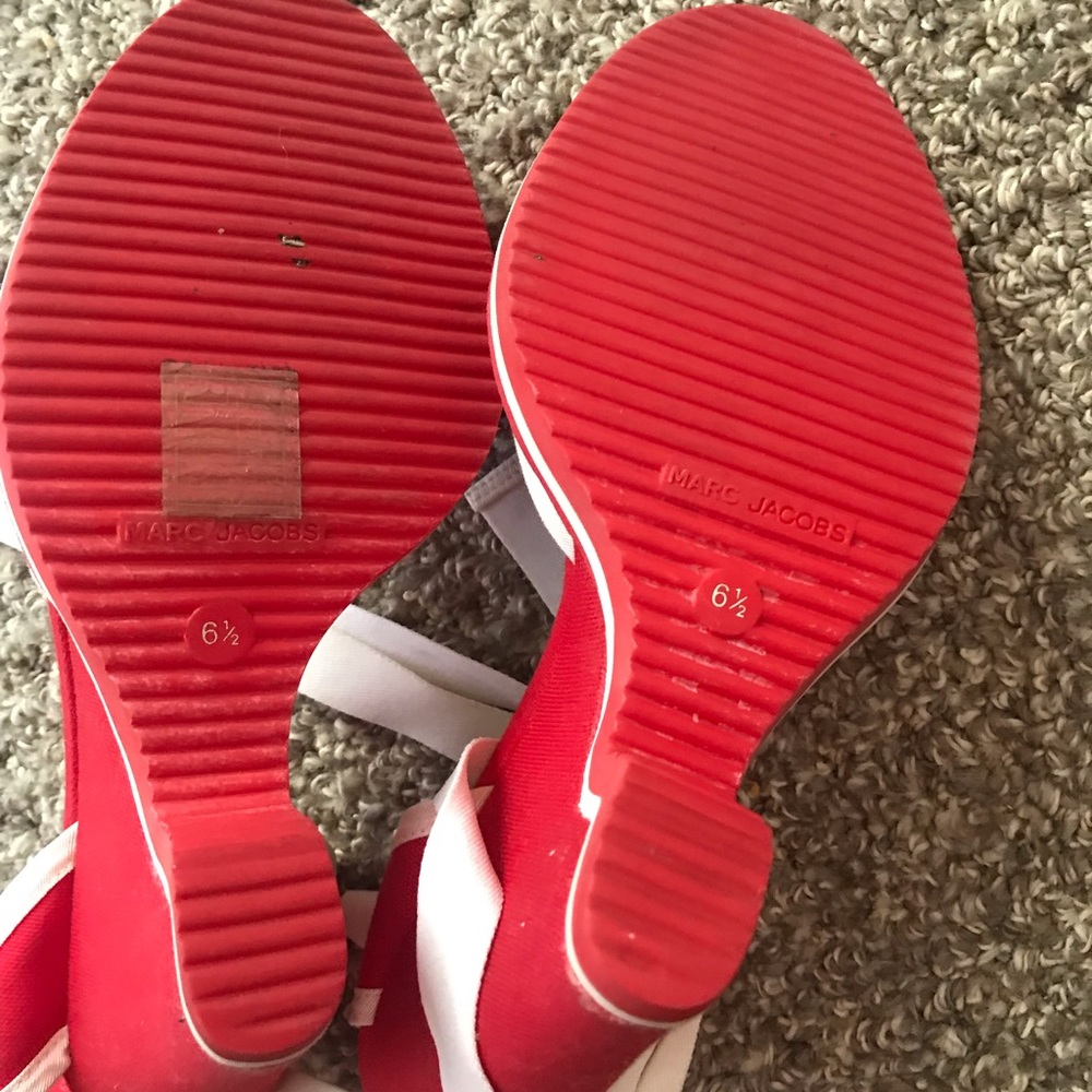 Marc Jacobs BowTie/Peeptoe Ribbon Tie Wedges Gem